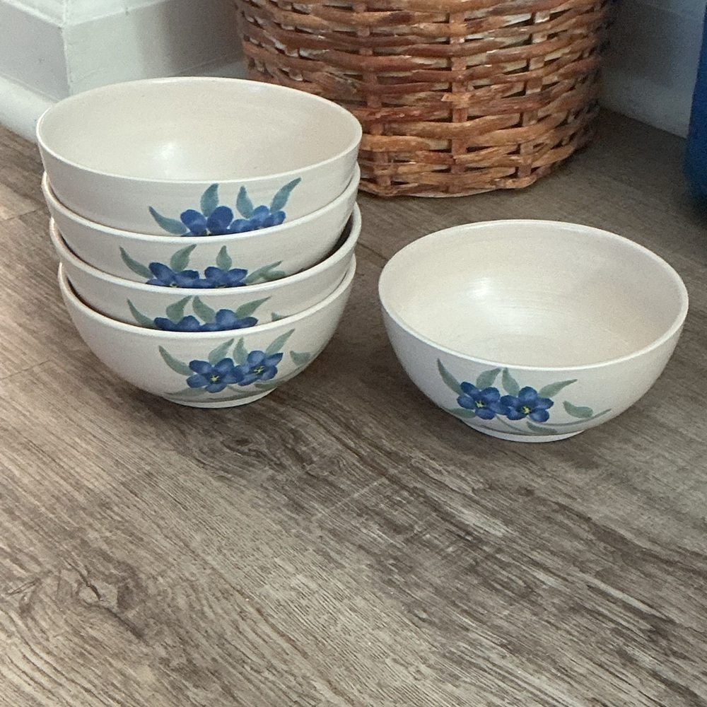 Studio Pottery Hand Painted Blue Floral Cereal Bowls Set of 5 Zimbabwe Vintage